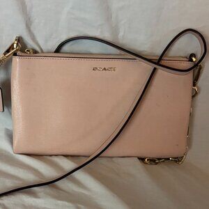 Coach Kylie Saffiano Leather Crossbody in Peach Rose – Light Gold Hardware